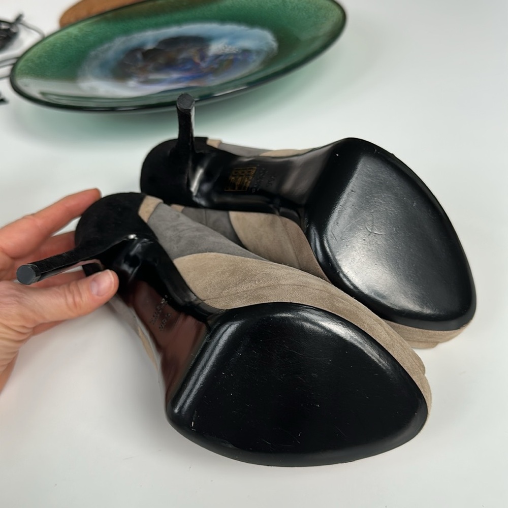 Gucci Color Block Suede Peep Toe Platform Heels NWOT - Picture 6 of 10